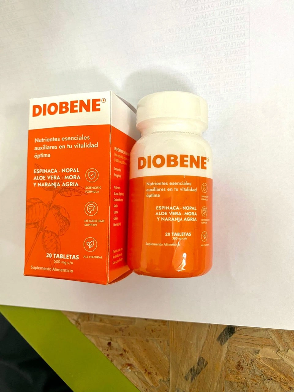 Pedido de Diobene entregado en México con frasco y empaque